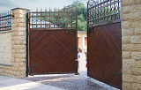 Уличные распашные ворота DoorHan с пиками 3000x2000