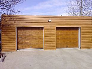 Секционные ворота в гараж Doorhan RSD01 BIW, панель филенка, 2200х2100