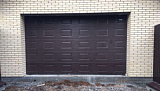 Секционные гаражные ворота Doorhan RSD01 BIW, панель филенка, 2300х2200